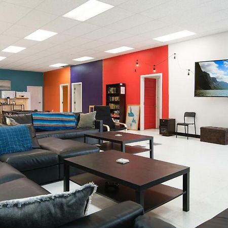 Out East Hostels - Rocky Harbour Buitenkant foto