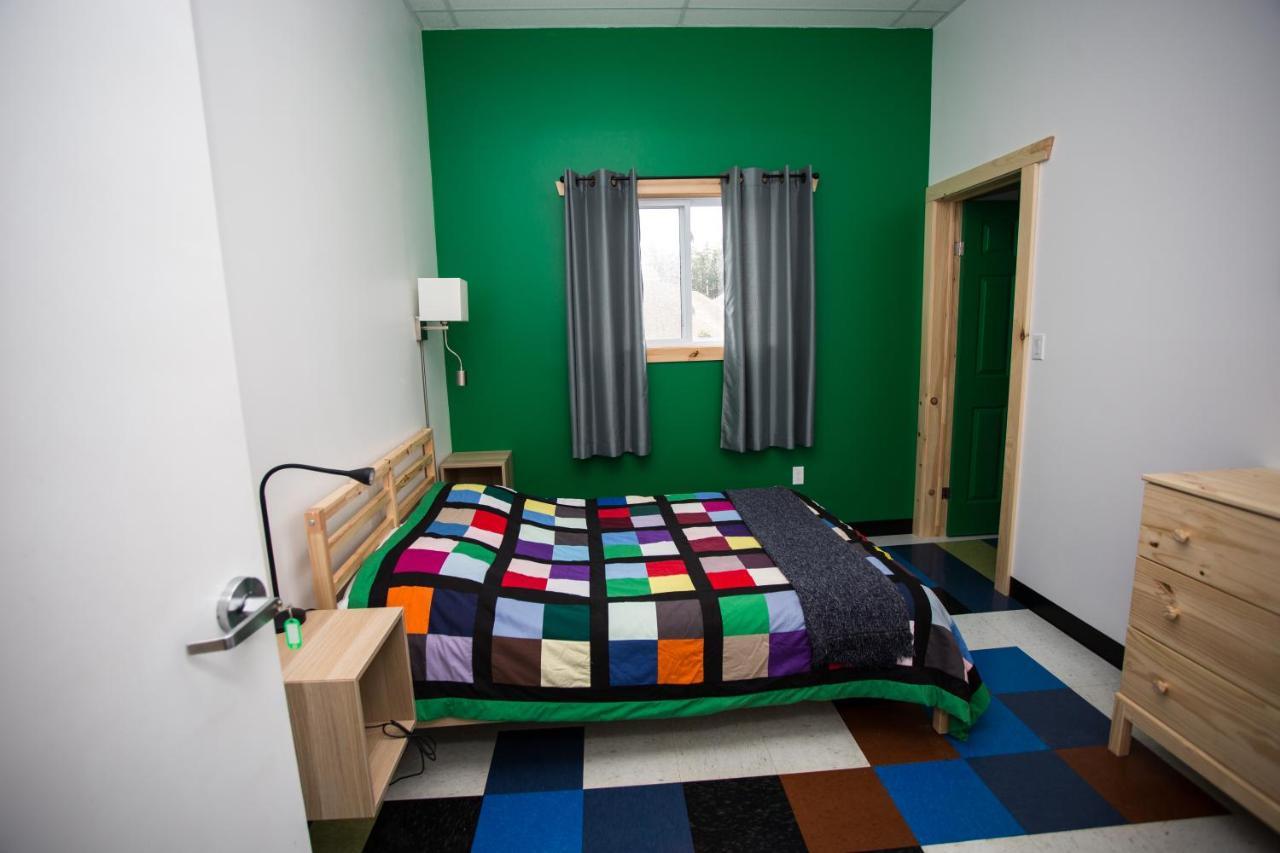 Out East Hostels - Rocky Harbour Buitenkant foto